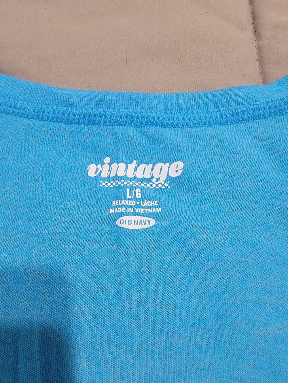 Old Navy Vintage Collection Turquoise Short Sleeve V-neck T-shirt - Size Large - Picture 2 of 4